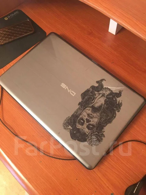 DNS Home 0164783. 15.6", 2,6����, ��� 8 ��, ���� 500���, WiFi: 1, Bluetooth: 1, ����������� �� 4��. ����