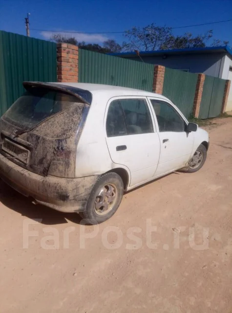 Toyota Starlet. �������, ��������, 1.3 (88��.�.), ������, 200 000����. �� ����