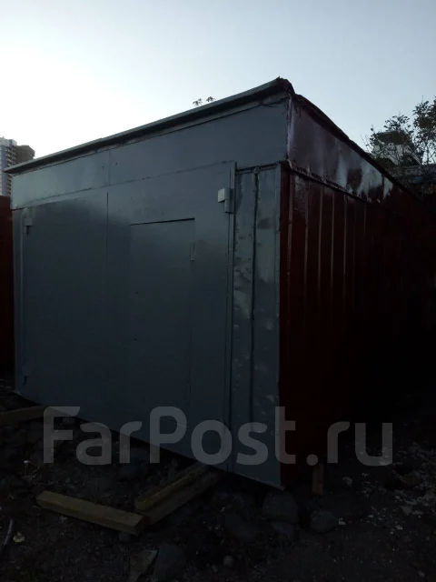 Металлический дом в Гулькевичах гараж