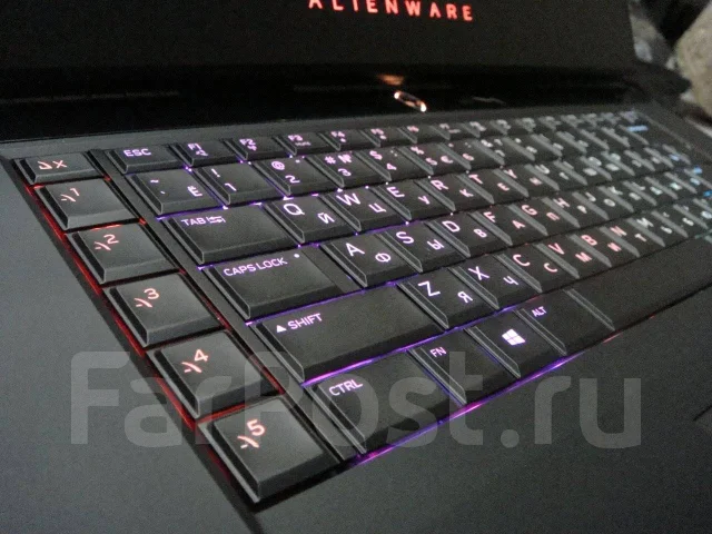 Dell Alienware. 17.3", 4 100����, ��� 32 ��, ���� 1 000���, WiFi: 1, Bluetooth: 1, ����������� �� 4��. ����