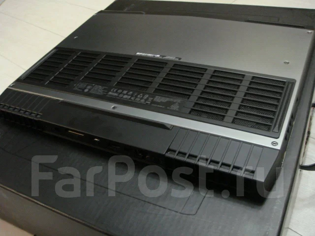 Dell Alienware. 17.3", 4 100����, ��� 32 ��, ���� 1 000���, WiFi: 1, Bluetooth: 1, ����������� �� 4��. ����