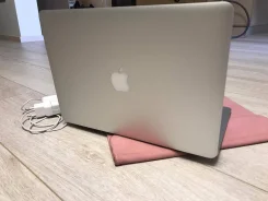 Apple MacBook Air 13 2017 Mid MQD42. 13.3", 1,8����, ��� 8 ��, ���� 128���, WiFi, Bluetooth ����