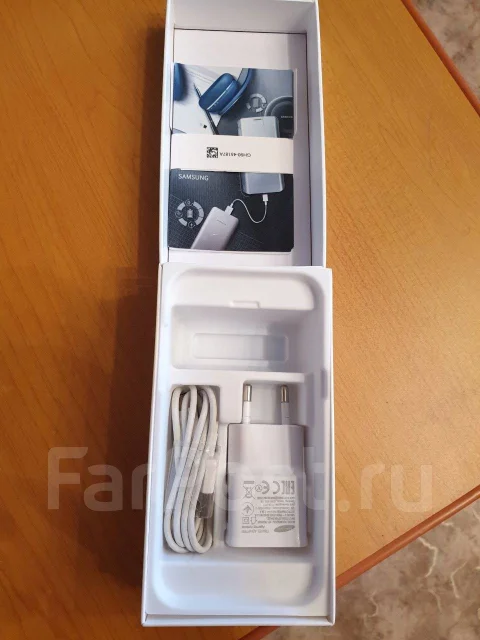 Samsung Galaxy A3 2017. �/�, ������, 3G, 4G LTE, Dual-SIM, ����������, NFC ����