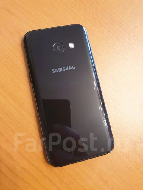 Samsung Galaxy A3 2017. �/�, ������, 3G, 4G LTE, Dual-SIM, ����������, NFC ����