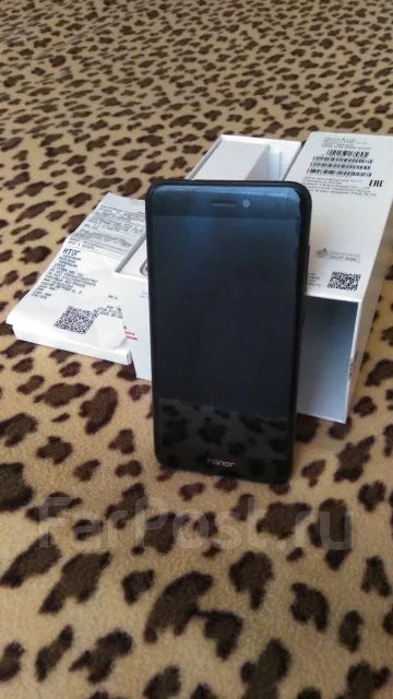 Honor 8 lite. �/�, ������, 3G, 4G LTE, Dual-SIM ����