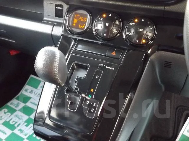 Toyota Corolla Rumion. �������, ��������, 1.8, ������, �/�. ��� ����� �� ������������ ����