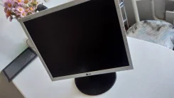 LG. 17", ���������� �� (LCD)