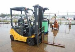 Komatsu, 2010 во Владивостоке Komatsu. Вилочный погрузчик FB20AHB - 12 Hybrid, 2 000 кг., Электрический