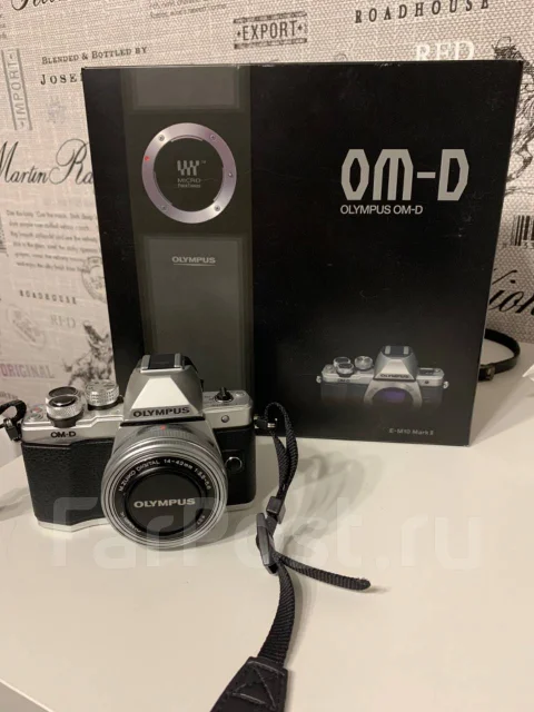 Olympus E-M10 Mark II ����