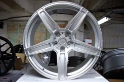 ADV5.0 SL. 9.0/10.0x21", 5x112, �� 66,6���. ����
