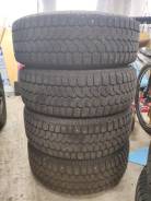 Yokohama Ice Guard F700Z, 215/65 R16 в Железногорске Yokohama Ice Guard F700Z. Зимние, шипованные, 2010 год, 30 %