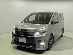 Toyota Voxy. ��������, ��������, 2.0 (152��.�.), ������, 40����. ��. ��� �����