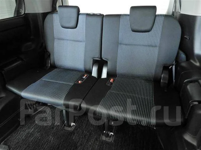 Toyota Voxy. ��������, ��������, 2.0 (152��.�.), ������, 40����. ��. ��� ����� �� ������������ ����