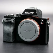 Sony Alpha ILCE-7R Body. 20 � ����� ��, ���: 14� � ����� ����