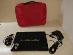 Acer Aspire One 522. 10.1", 1 333,0����, ��� 2048 ��, ���� 320���, WiFi, ����������� �� 2��. ����
