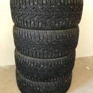 Nokian Hakkapeliitta 7, 235/55/17 в Свободном Nokian Hakkapeliitta 7. Зимние, шипованные, 2015 год, 10 %