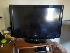 LG 32LH2000 ����