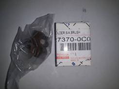 Щетки генератора Toyota 27370-0C020 в Барнауле Щетки генератора. Toyota: Regius Ace, Windom, Aurion, Ipsum, Avensis, Corolla, Innova, Dyna, Tarago, Century, Alphard, Mark X, Corolla Verso, Camry, N...