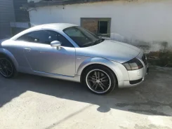 Audi TT ����