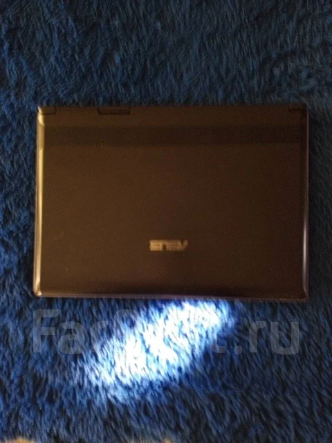 Asus X50SL. 15.4", 2,2����, ��� 2048 ��, ���� 250���, WiFi: 1, Bluetooth: 1, ����������� �� 1��. ����