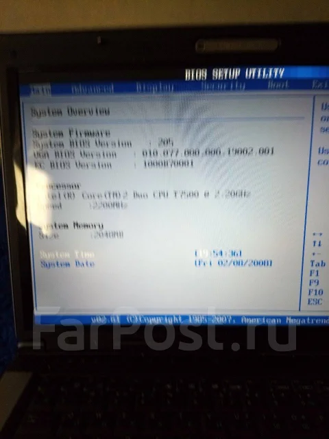 Asus X50SL. 15.4", 2,2����, ��� 2048 ��, ���� 250���, WiFi: 1, Bluetooth: 1, ����������� �� 1��. ����