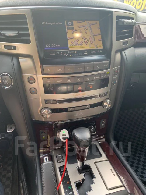 Lexus LX570. �������, 4wd, 5.7 (367��.�.), ������, 113 000����. �� ����