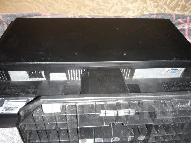 Acer. 22" ����