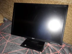 Acer. 22" ����
