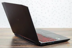Acer Nitro 5 AN515-42. 15.6", 3,6����, ��� 16 ��, ���� 1 000���, WiFi: 1, Bluetooth: 1, ����������� �� 7��. ����