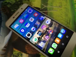 Honor 4C. �/� ����