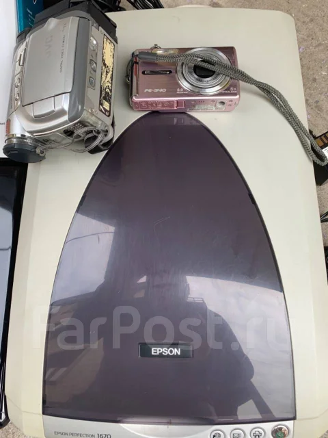 Compaq 610. 17", ��� 256 �� � ������, WiFi: 1, Bluetooth: 1, ����������� �� 39��. ����