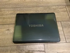 Toshiba Satellite. WiFi: 1, Bluetooth: 1 ����