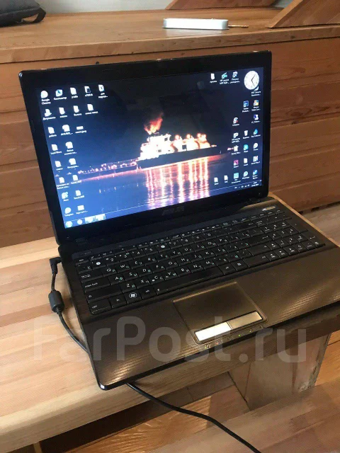 Asus K53T. 15.6", 1,5����, ��� 4 ��, ���� 600���, WiFi: 1, Bluetooth: 1, ����������� �� 2��. ����