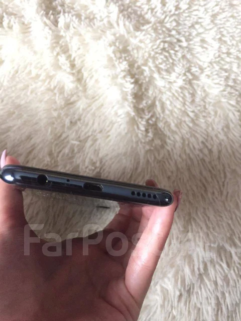 Honor 10i. �/�, ������, 3G, 4G LTE, NFC ����