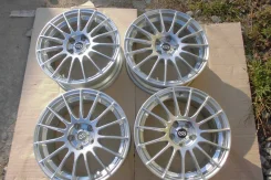 Enkei RS05. 7.0x16", 5x100, ET38, �� 73,1���. ����