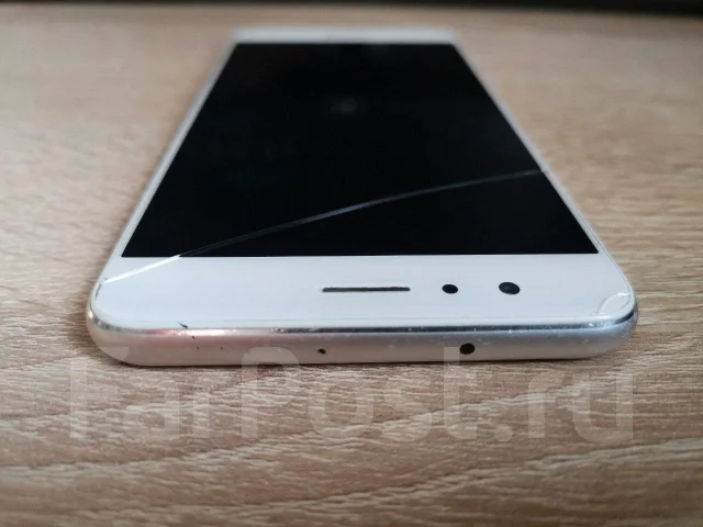 Honor 8. �/�, �����, 3G, 4G LTE, Dual-SIM, NFC ����