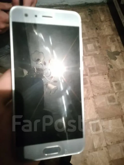 Honor 9. �/�, �����, 3G, 4G LTE, NFC ����