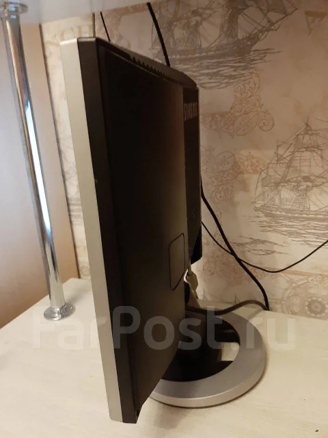 Samsung. 17" ����