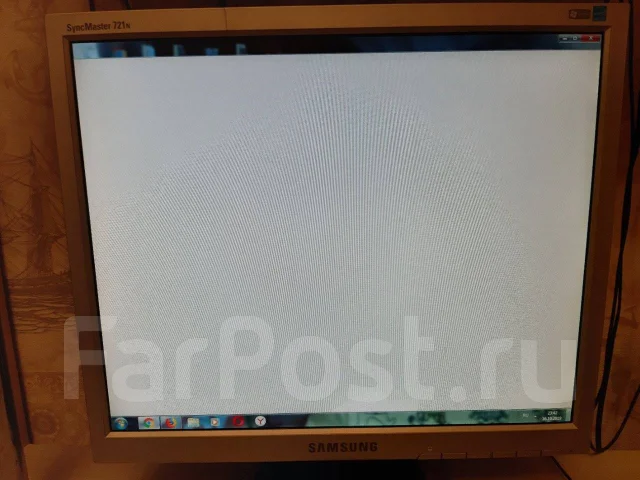 Samsung. 17" ����