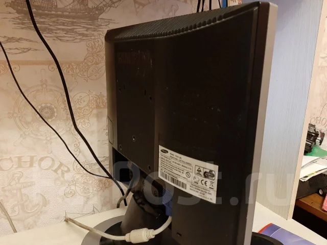 Samsung. 17" ����