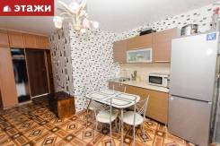 2-комнатная, улица Калинина 177 во Владивостоке 2-комнатная, улица Калинина 177. Чуркин, проверенное агентство, 55,0 кв. м.