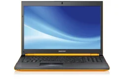 Samsung 700G7C-T02. 17.3", 2,4����, ��� 8 ��, ���� 1 000���, WiFi: 1, Bluetooth: 1, ����������� �� 1��. ����