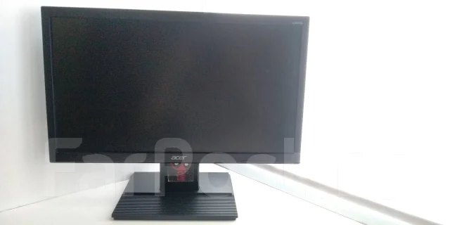 Acer. 19.5" ����