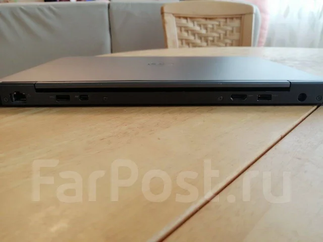 Dell Latitude E7440. 14", ��� 8 ��, ���� 256���, WiFi: 1, Bluetooth: 1 ����