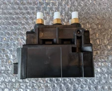 ���� �������� �������������� Audi. �����. �������� �� ��! 4F0616013 ����
