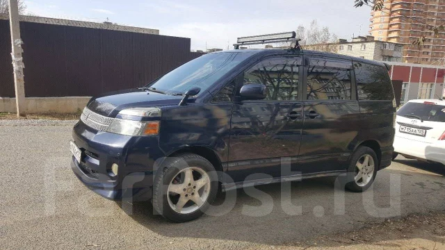 Toyota Voxy. �������, ��������, 2.0 (155��.�.), ������, 199 620����. �� ����