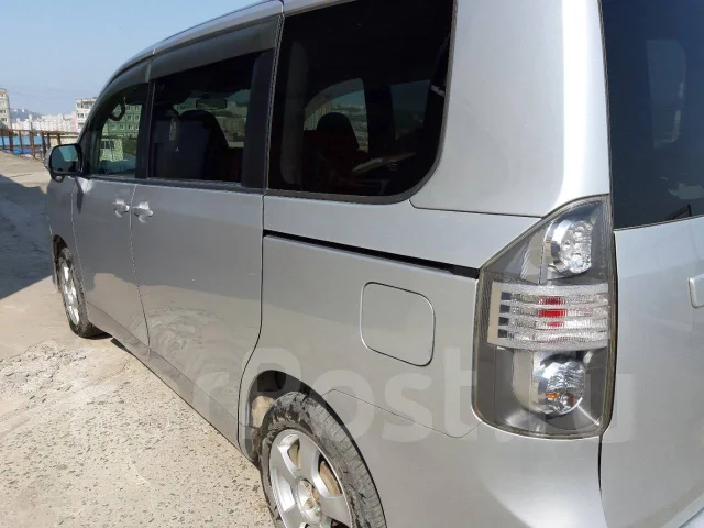 Toyota Voxy. �������, 4wd, 2.0 (142��.�.), ������, 160 000����. �� ����