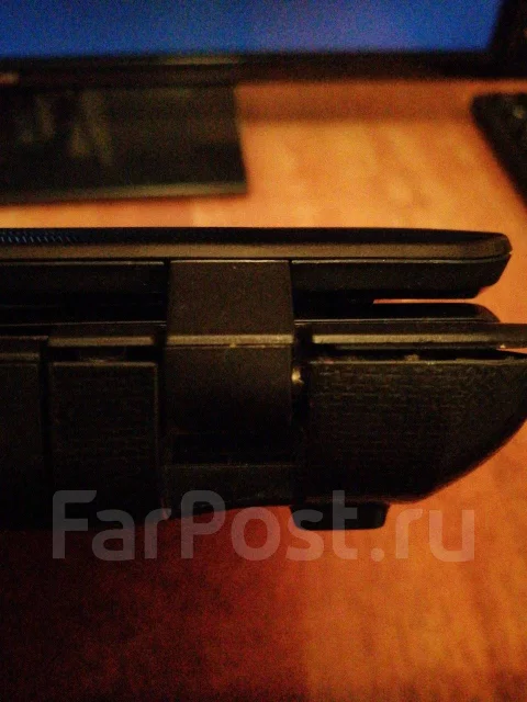 Asus X53U. 15.6", 1,5����, ��� 2048 ��, ���� 320���, WiFi: 1, ����������� �� 2��. ����