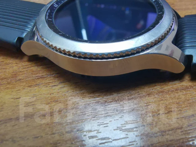 Samsung Gear S3. GPS, NFC, IP68 ����