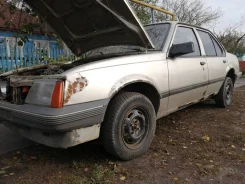 Opel Ascona ����
